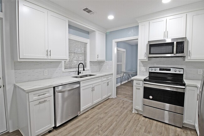 Foto del edificio - 7509 Elm St