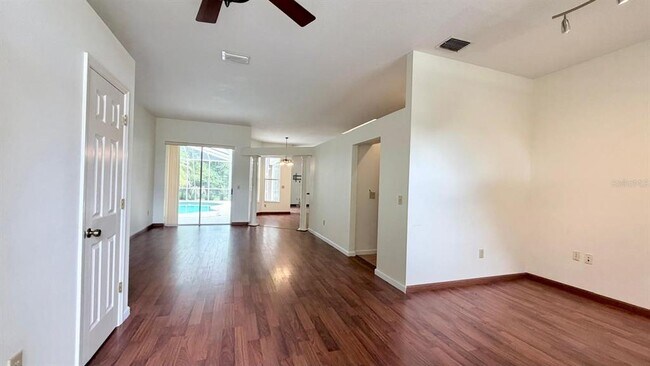 Foto del edificio - 9639 Fox Hearst Rd