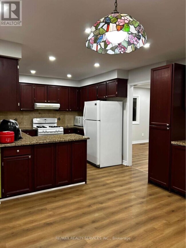 Building Photo - 31 Inder Heights Dr