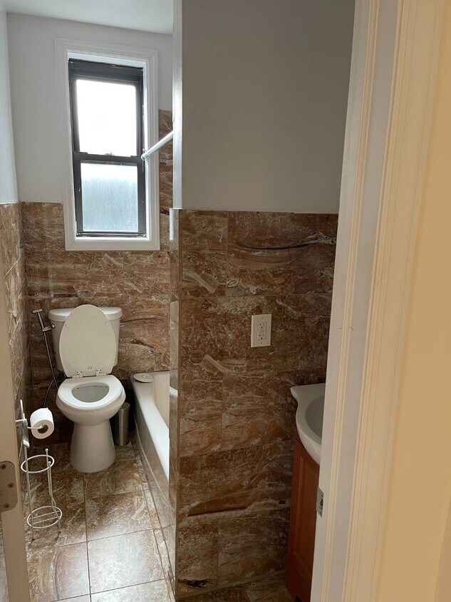 1 McLean Ave, Yonkers, NY 10705 House Rental in Yonkers, NY