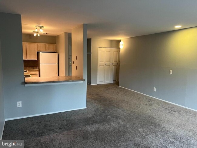 Foto del edificio - 46 Township Line Rd