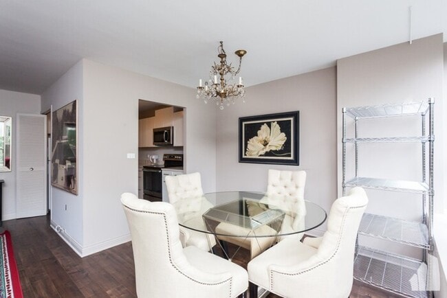 Foto del edificio - 3560 N Lake Shore Dr