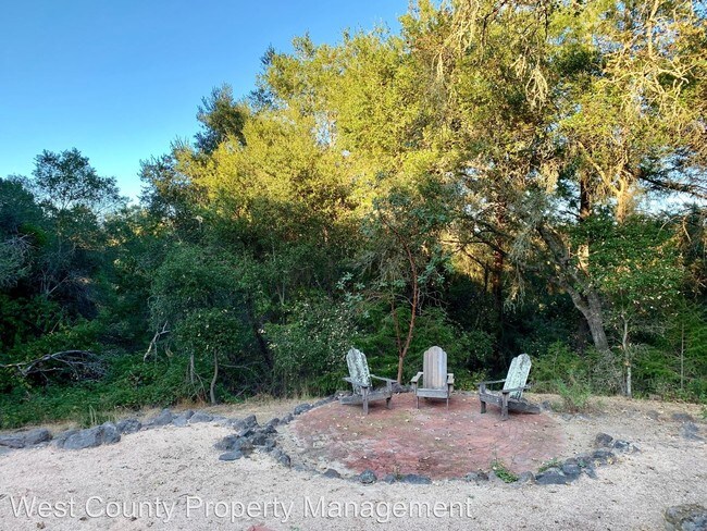 Building Photo - 3 br, 2.5 bath House - 1650 Timberhill Road