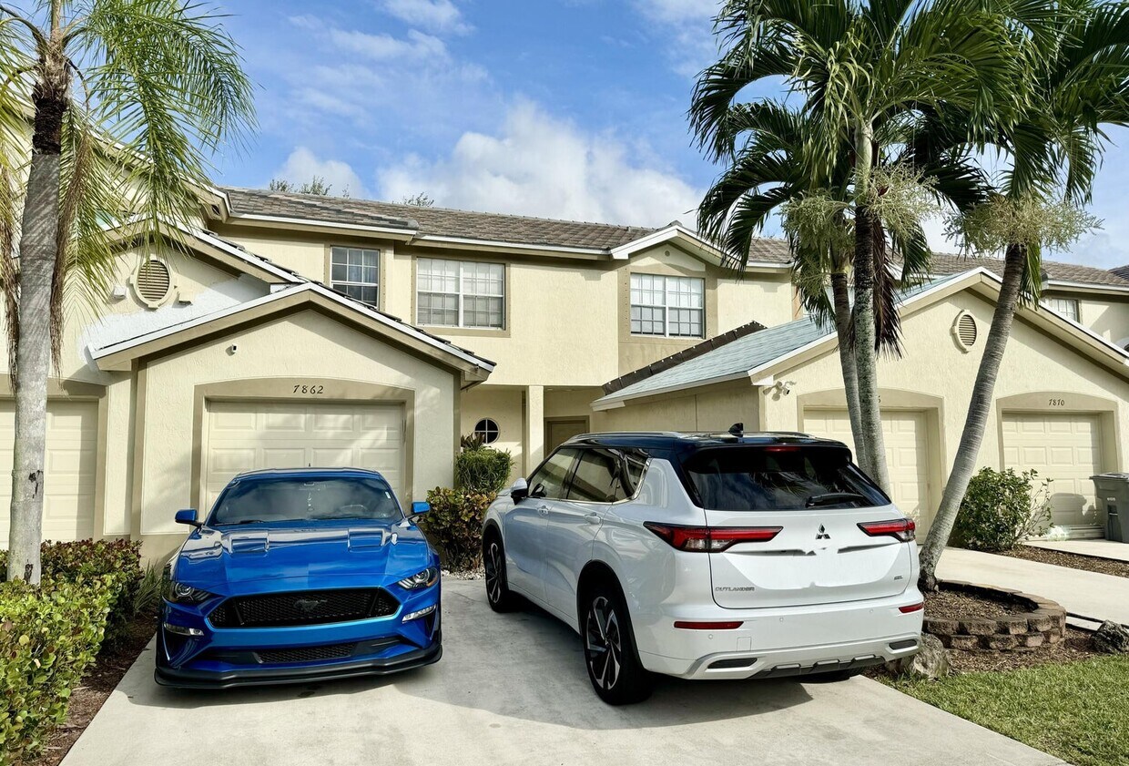 Primary Photo - 7862 Sienna Springs Dr