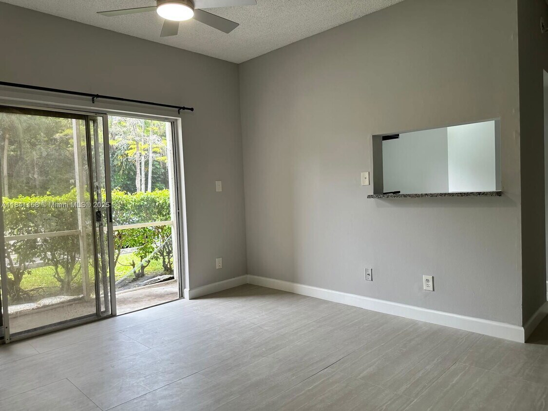Foto principal - 891 Cypress Park Way