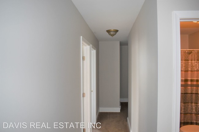Foto del edificio - 3 br, 1 bath House - 117 Main St.