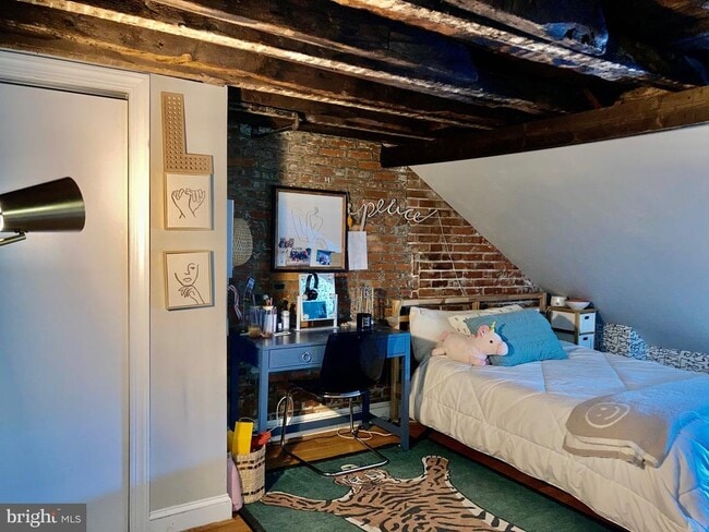 Building Photo - 928 Pine St