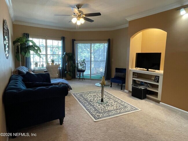 Building Photo - 3938 Hendricks Ave