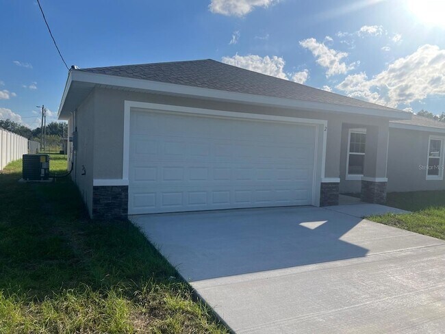 Foto del edificio - 2 Ash Dr