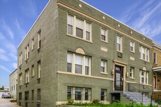Building Photo - 1815 A St SE
