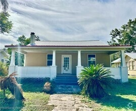 Building Photo - 533 Rose Dr