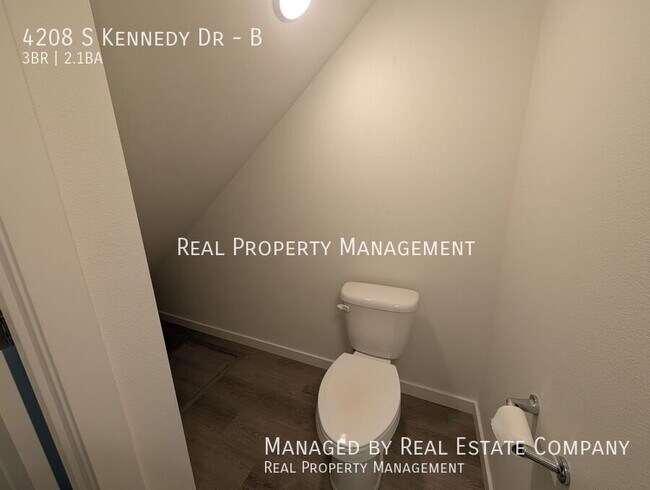 Foto del edificio - 4208 S Kennedy Dr