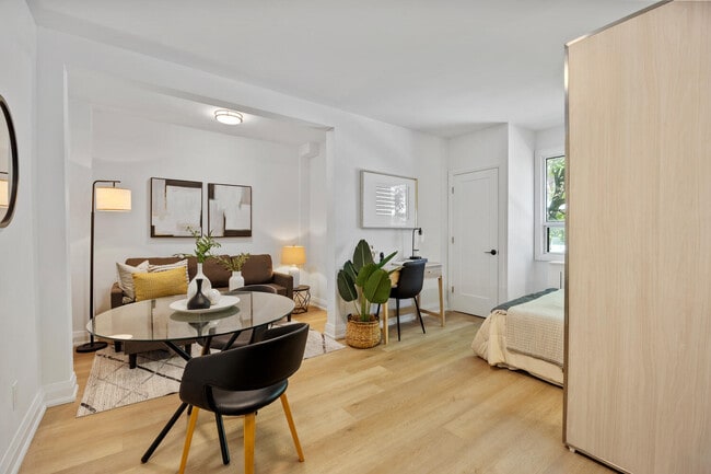 Building Photo - Brand new Renovated 1 Bedroom Unit