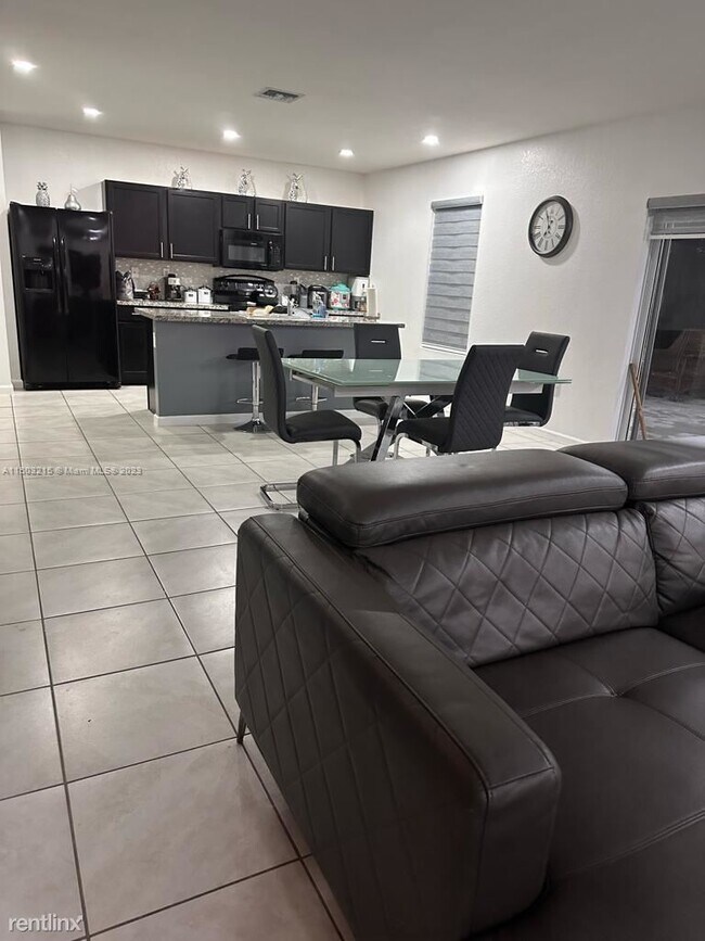 Foto del edificio - 4 br, 2.5 bath House - 30320 SW 156th Ave