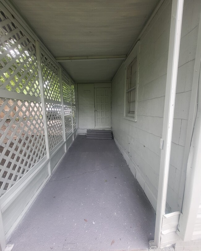 Photo - 954 Winn St House