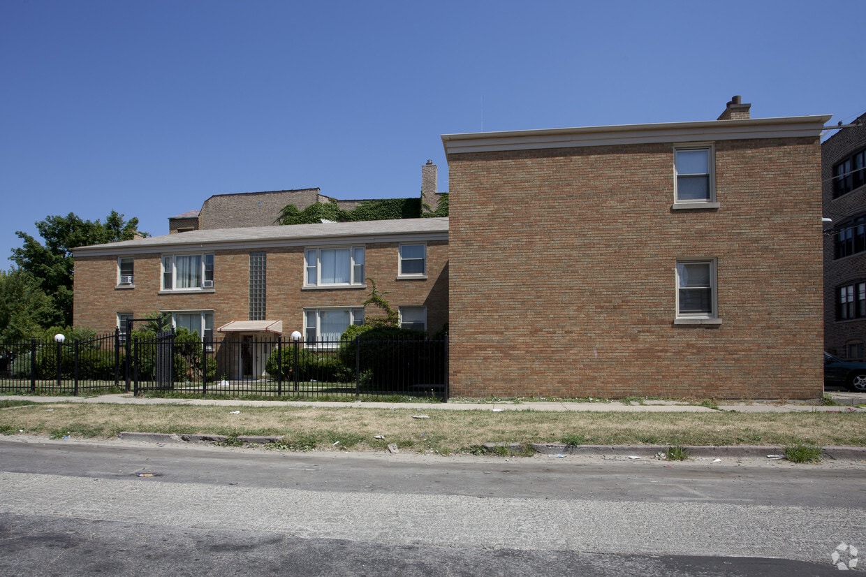 Building Photo - 7957 S Wood St