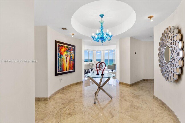 Foto del edificio - 19111 Collins Ave