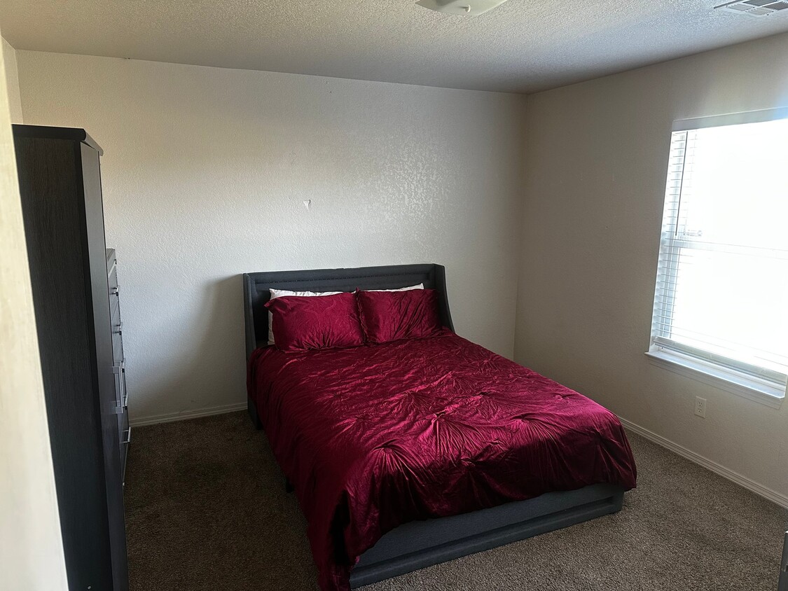 Photo - 404 Eagle Creek Way (Oklahoma City, OK)