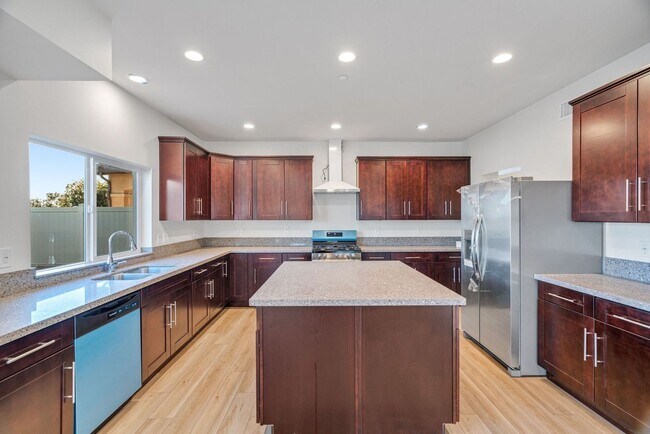 Foto del edificio - 4 Bedroom house with view