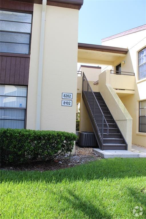 Building Photo - 13608 S Village Dr