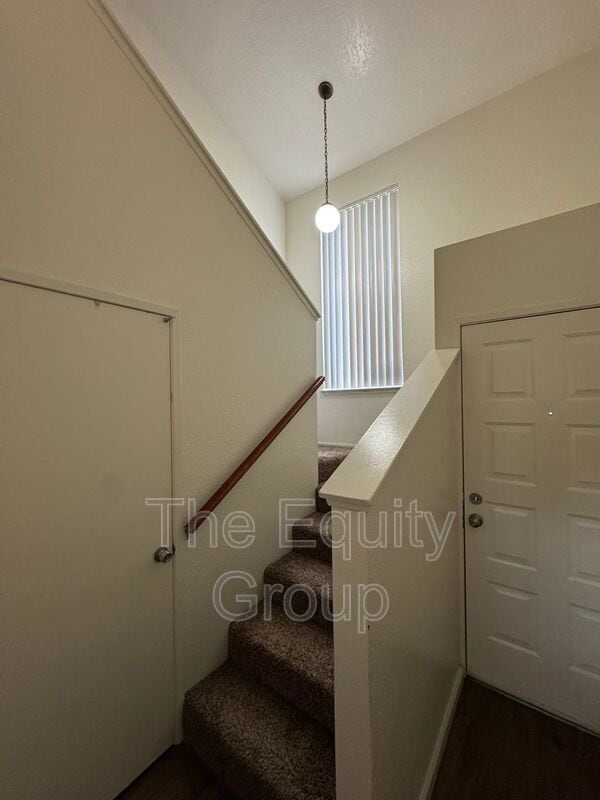 Building Photo - 1226 S Santa Fe St