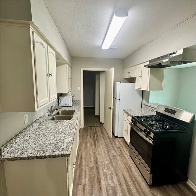 Foto del edificio - 11803 Edgar St