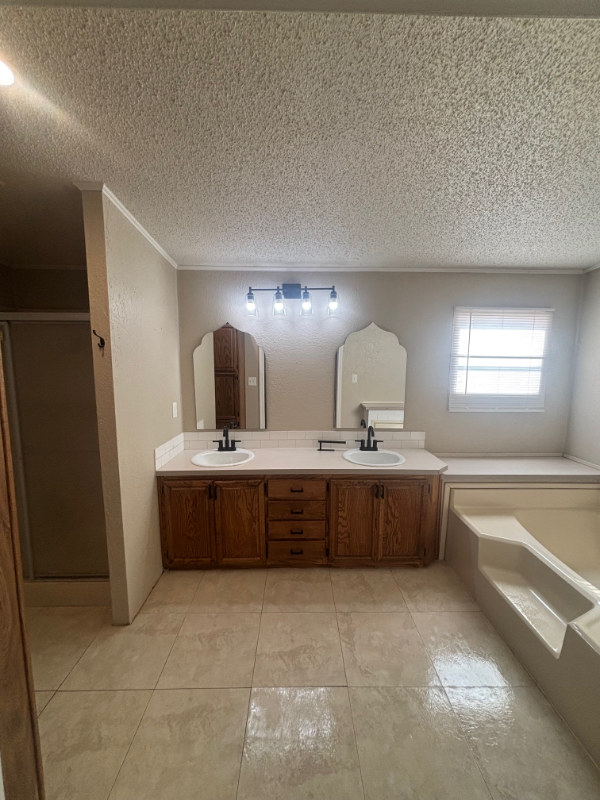 Foto del edificio - 17821 County Rd 2140