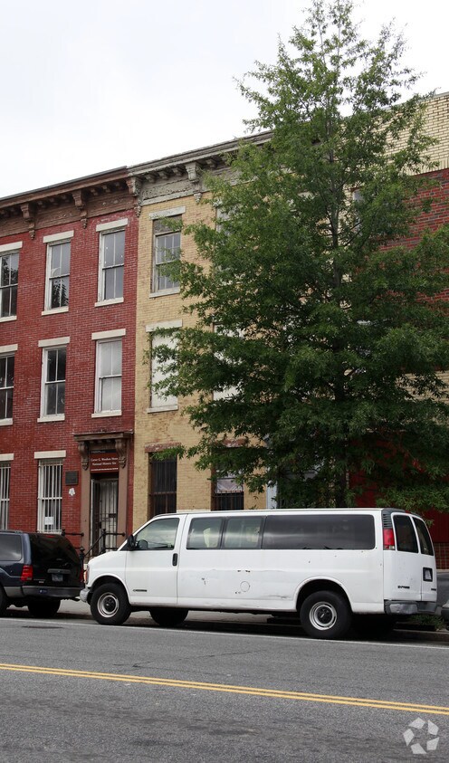 Building Photo - 1538 9th St NW