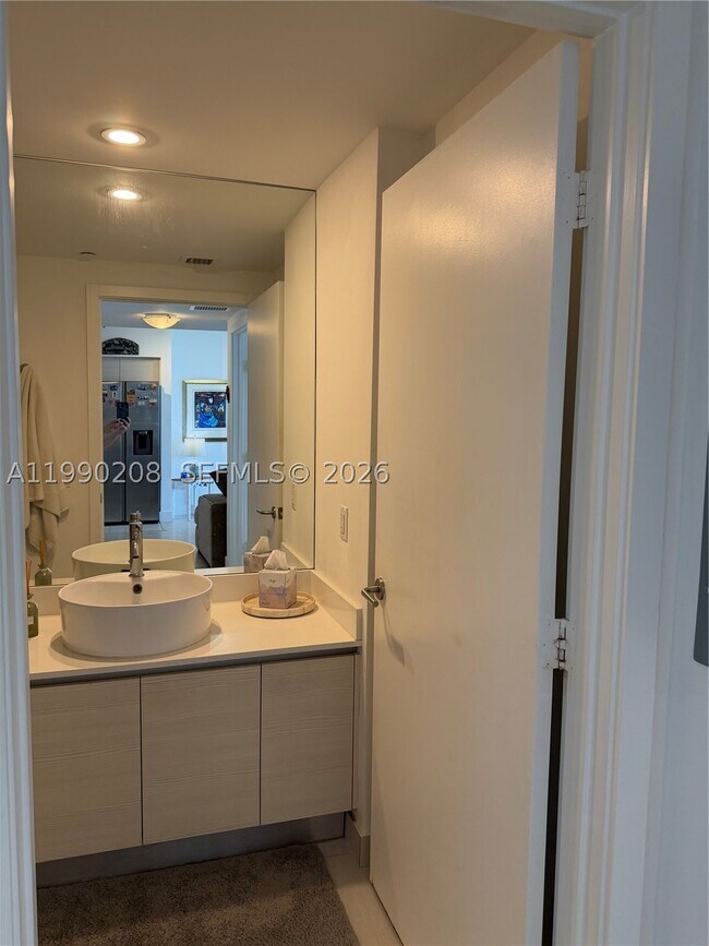 Foto del edificio - 4250 Biscayne Blvd