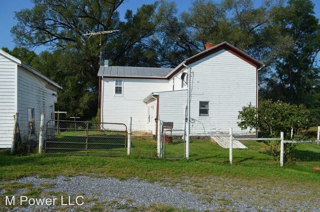 Building Photo - 1091 Natural Chimneys Rd