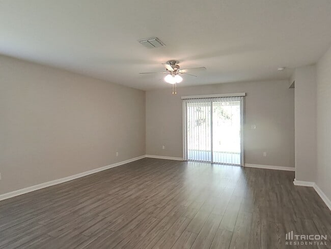 Building Photo - 77038 Crosscut Wy