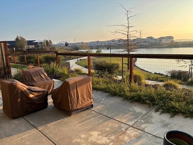 Foto del edificio - 2282 Solace Vis