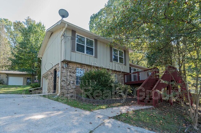 Building Photo - 1304 Newton Cir