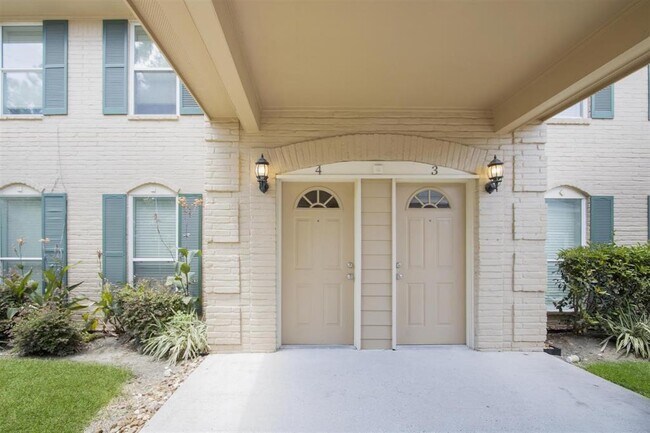 Foto del edificio - 6119 Farm to Market 1960 Rd W