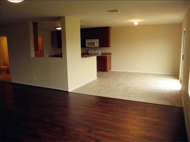 Foto del edificio - 12803 Blue Timbers Ct