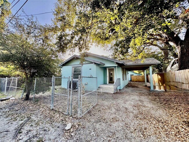 Foto del edificio - 7528 NE 3rd Ct