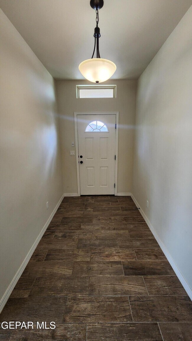 4561 Mark Avizo El Paso, TX 79938 Alquileres en El Paso, TX