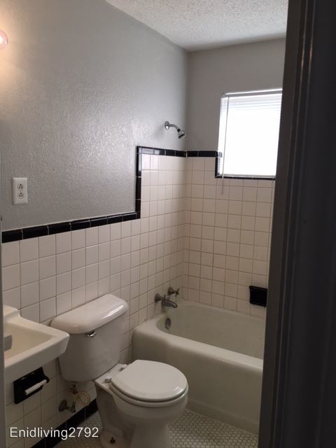 Foto del edificio - 1322 W Rupe Ave