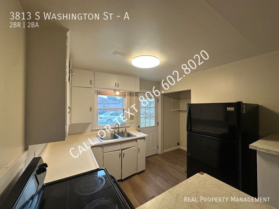 Foto principal - 3813 S Washington St