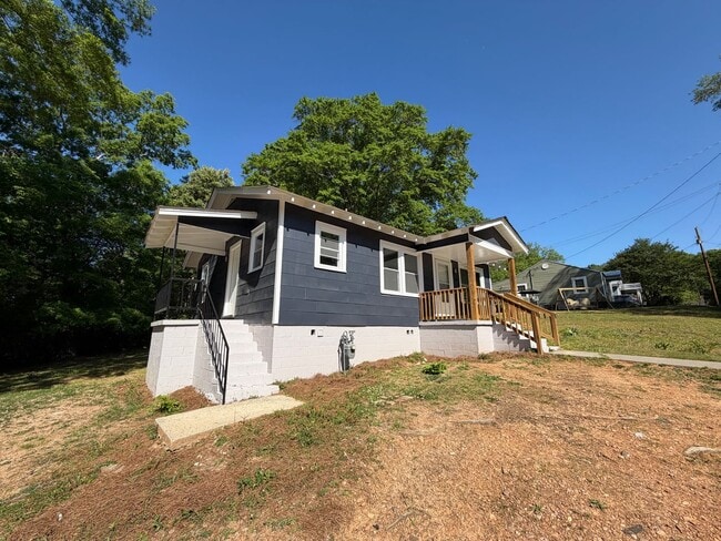 Building Photo - Renovated 2/1 House in North Rome- $1,095