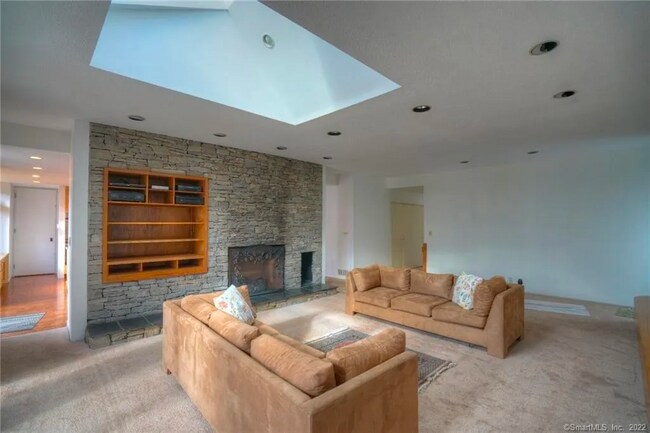 Foto del edificio - 103 Wightman Ave