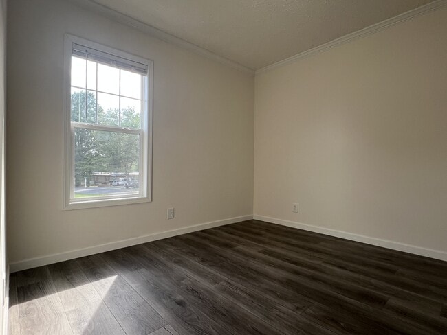 Foto del edificio - 178 Redwood Ln