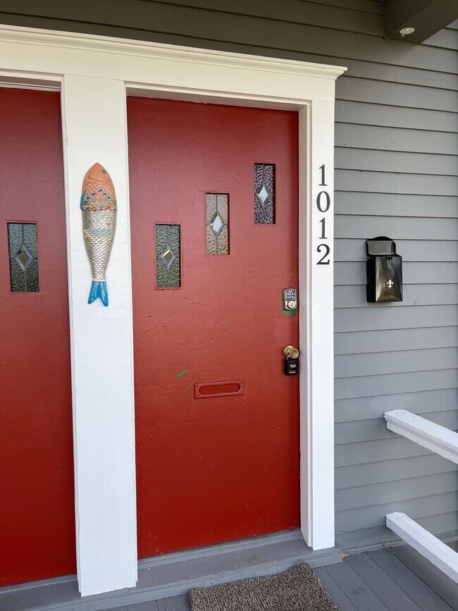 Foto del edificio - Nice Tacoma Duplex 2 Bed 1 Bath For Rent