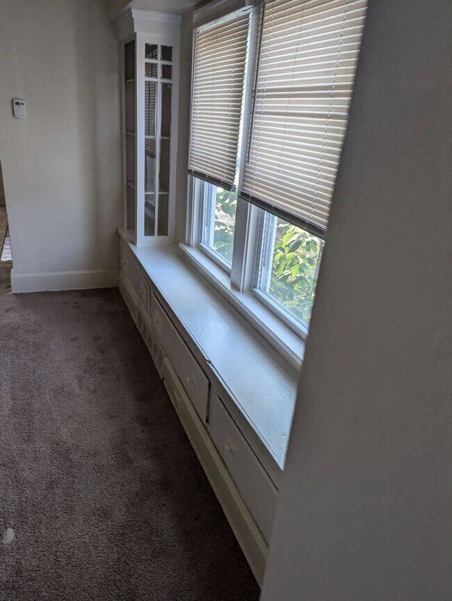 Foto del edificio - 3861 E 123rd St