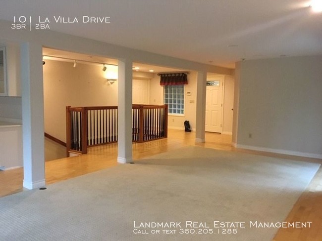 Building Photo - 101 La Villa Dr