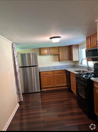 Building Photo - 100 Kings Ridge Dr