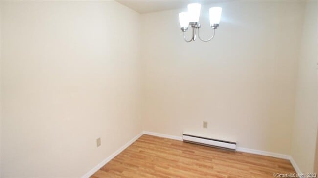 Building Photo - 37 Ferris Ave
