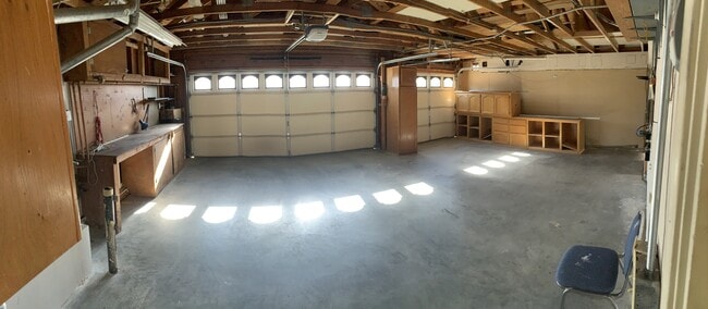 Building Photo - 38650 Juniper Tree Rd