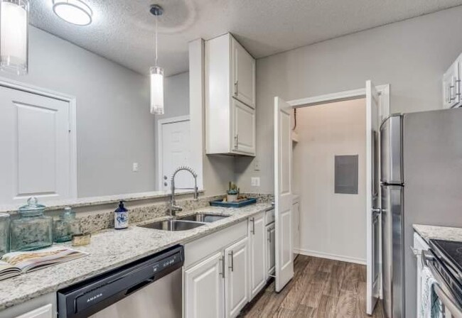 Foto del edificio - 1 bedroom in Irving TX 75062