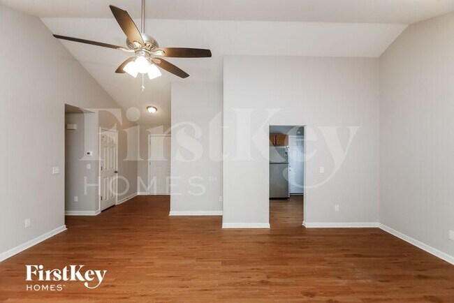 Building Photo - 4336 Yellow Rose Dr